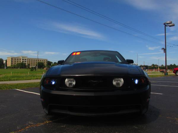 2010 Ford Mustang GT Premium 5spd V8*autoworldil.com*GREAT LOOKING GT* for sale in Carbondale, IL – photo 3