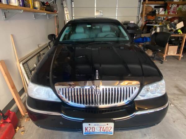 2007 Lincoln Town Car - cars & trucks - by owner - vehicle... for sale in Niles, IL – photo 5
