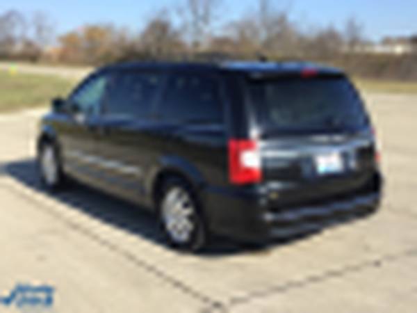 2016 Chrysler Town Country Touring - cars & trucks - by dealer -... for sale in Dry Ridge, OH – photo 5