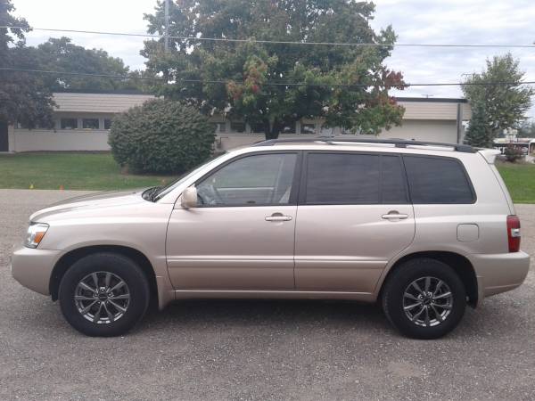 2007 TOYOTA HIGHLANDER for sale in Massillon, OH – photo 2