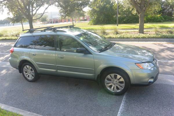 2009 Subaru Outback for sale in Riverview, FL