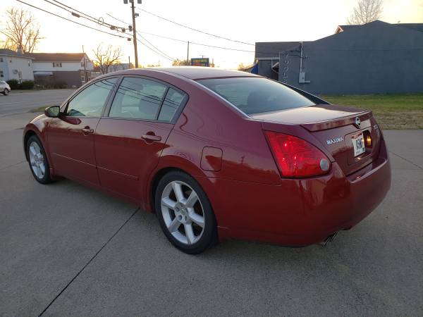2006 Nissan Maxima SL.. Looks & Runs Excellent! Well maintained -... for sale in Lorain, OH – photo 4