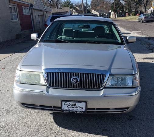 2005 Mercury Grand Marquis/Good /Budget Friendly/ dependable!! -... for sale in Springfield, MO – photo 9