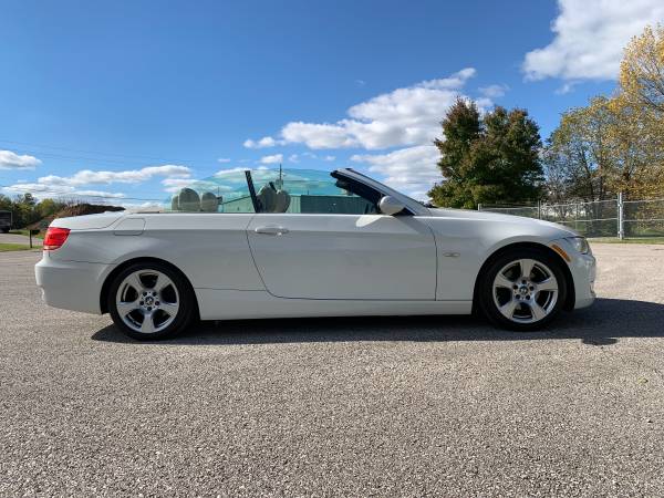 2008 BMW 328i hard top convertible 67k miles White w/Tan leather for sale in Jeffersonville, KY – photo 5