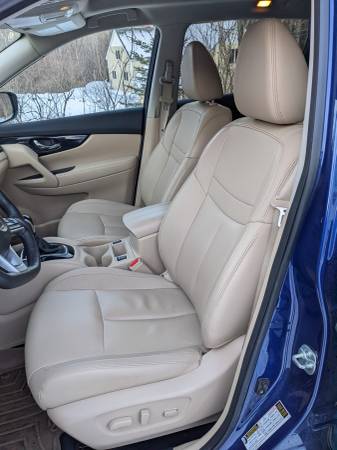 One Owner, Low Mile 2019 Nissan Rogue SL for sale in Manchester Center, VT – photo 8