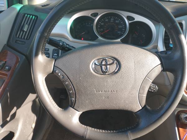 2005 Toyota Highlander 1 owner. This is a diamond - cars & trucks -... for sale in Wilbur, OR – photo 9