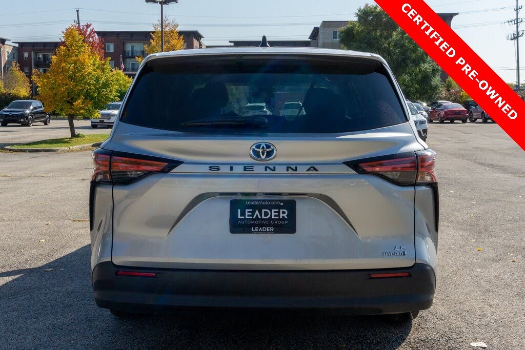 2021 Toyota Sienna LE 8-Passenger FWD for sale in Lincolnwood, IL – photo 4