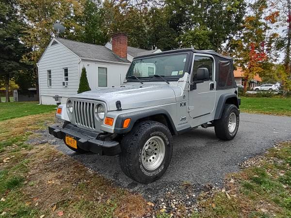 05 JEEP WRANGLER 4 0 6cyl/NO RUST - - by dealer for sale in Vails Gate, NY – photo 2