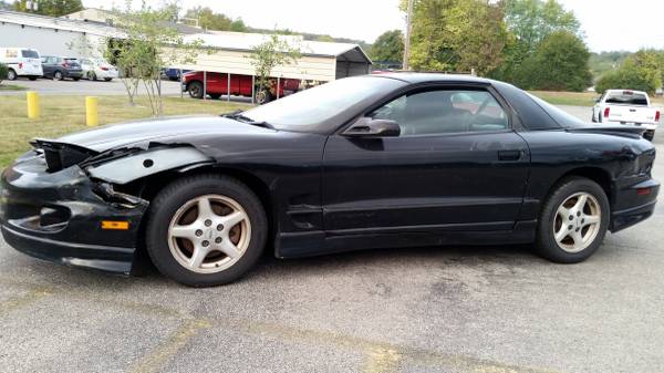 02 PONTIAC FIREBIRD- BODYMANS SPECIAL, LOW MILES V6 RUNS/ DRIVES GREAT for sale in Miamisburg, OH – photo 4