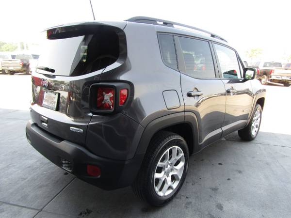 2018 Jeep Renegade Latitude 4x4 Anvil - - by for sale in Omaha, NE – photo 7