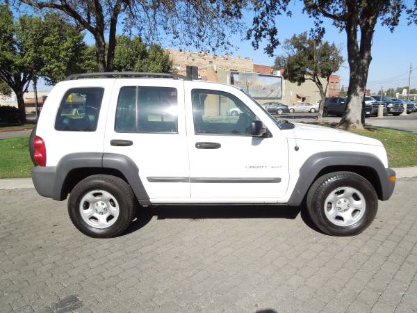2002 JEEP LIBERTY FLEET MAINTAINED MUST SEE - cars & trucks - by... for sale in Oakdale, CA – photo 2
