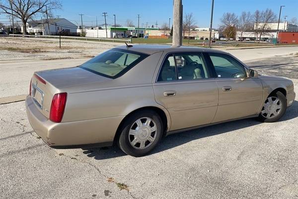 2005 Cadillac Deville Sedan SEDAN - - by dealer for sale in Cleves, OH – photo 3