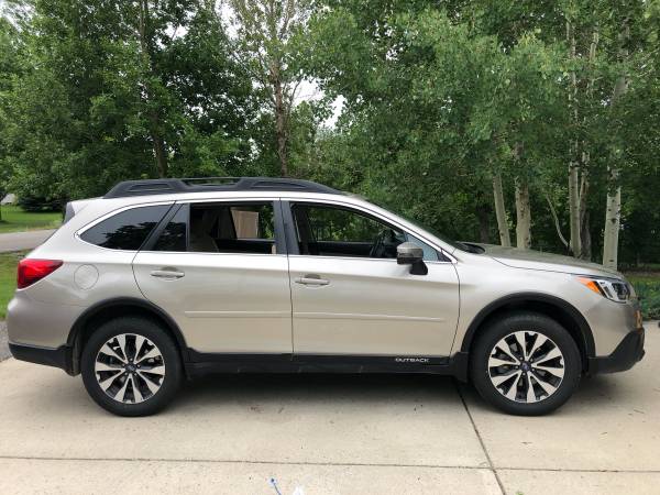 2017 Subaru Outback 2.5i Limited/HDF - ~17,000 miles for sale in Bozeman, MT