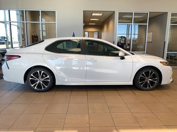 2018 Toyota Camry SE - - by dealer - vehicle for sale in Boone, IA – photo 5