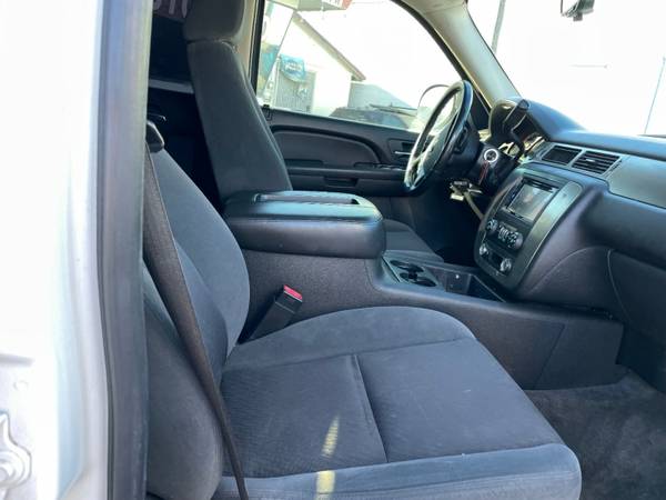 2009 Chevrolet Tahoe 2WD 4dr 1500 LT w/2LT with Headliner, cloth for sale in Santa Paula, CA – photo 10