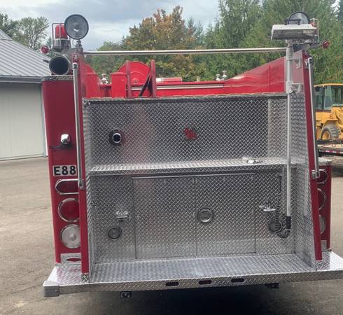 Ford 8000 Fire Truck (Beautiful Condition) - - by for sale in Ravensdale, WA – photo 4
