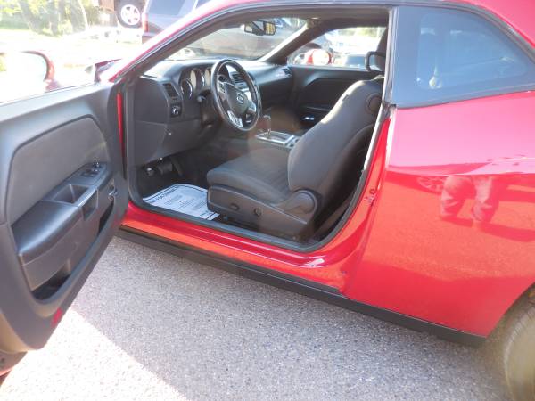 2012 DODGE CHALLENGER SXT AUT CANDY RED,STRIPES SPORTY !!!!! for sale in Brownsville, TX – photo 18