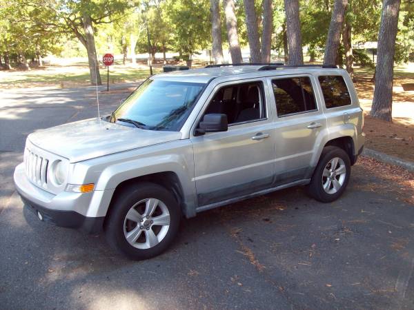 2011 Jeep Patriot 4x4 Suv Low Miles Excellent condition - cars & for sale in Rock Hill, NC – photo 3