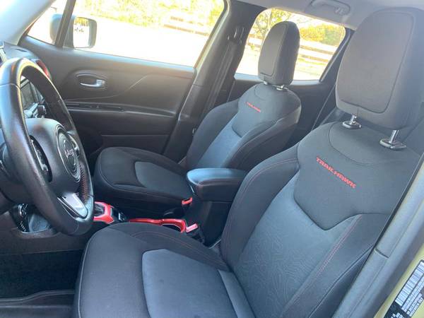 Take a look at this 2015 Jeep Renegade-Hartford for sale in South Windsor, CT – photo 21