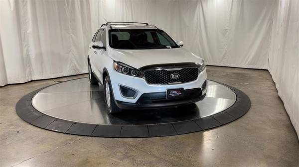 2018 Kia Sorento LX SUV - - by dealer - vehicle for sale in Beaverton, OR – photo 3