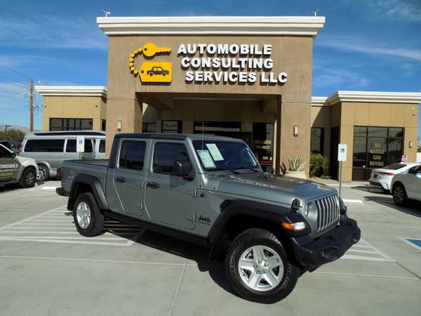 2020 Jeep Gladiator Sport S 4x4 LIKE NEW HARD TO FIND ! for sale in Bullhead City, AZ