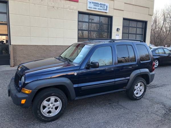 2006 Jeep Liberty 4x4 One Owner Low Miles 134XXX for sale in Saint Paul, MN – photo 4
