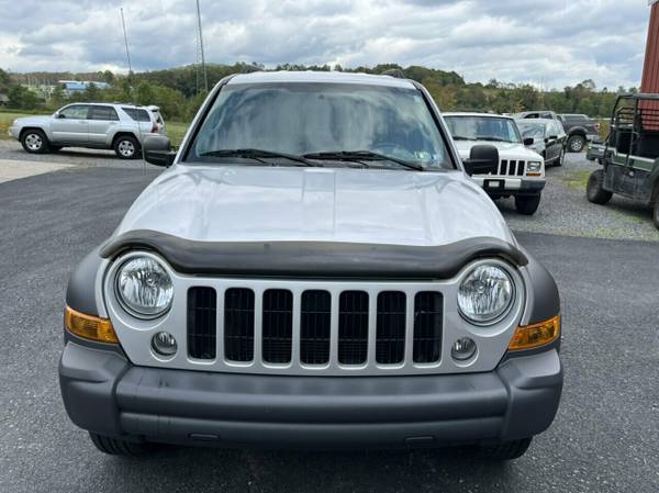 2007 Jeep Liberty Sport 4x4 Bright Silver Meta for sale in Johnstown , PA – photo 9