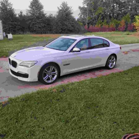 Like New 2013 BMW 750 IL for sale in Oakland, TN – photo 12