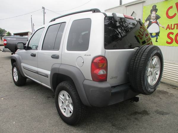 2002 Jeep Liberty Sport 4x4 - cars & trucks - by dealer - vehicle... for sale in Louisville, KY – photo 3