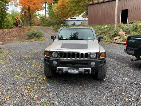 2008 GMC Hummer H3 - cars & trucks - by owner - vehicle automotive... for sale in Sterling, NY – photo 2