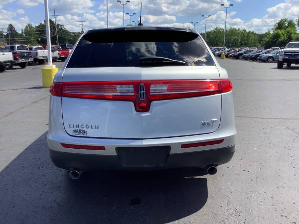 Loaded! 2010 Lincoln MKT! Finance Guaranteed! - cars & trucks - by... for sale in Ortonville, MI – photo 4