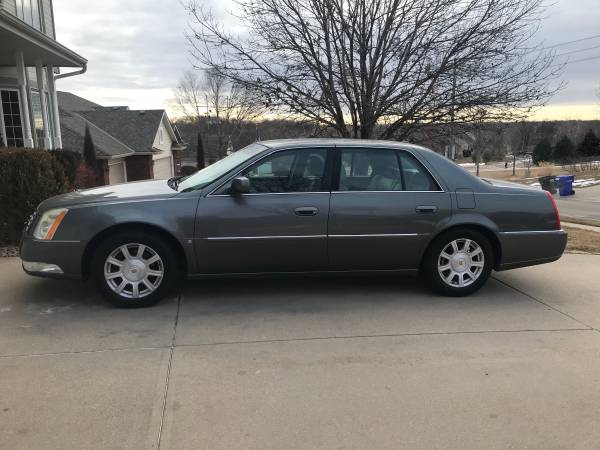 2008 Cadillac DTS Very nice car! - - by dealer for sale in Omaha, NE – photo 2