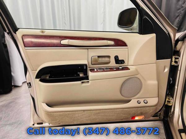 2003 Lincoln Town Car Executive Sedan - - by dealer for sale in Elmont, NY – photo 19