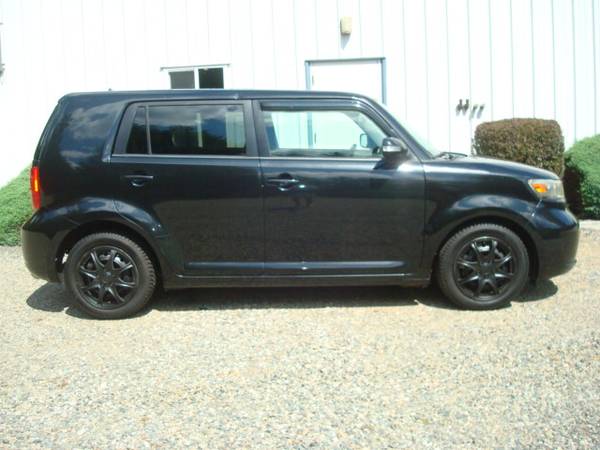 2009 Toyota Scion XB very clean only 123k miles! for sale in york, ME