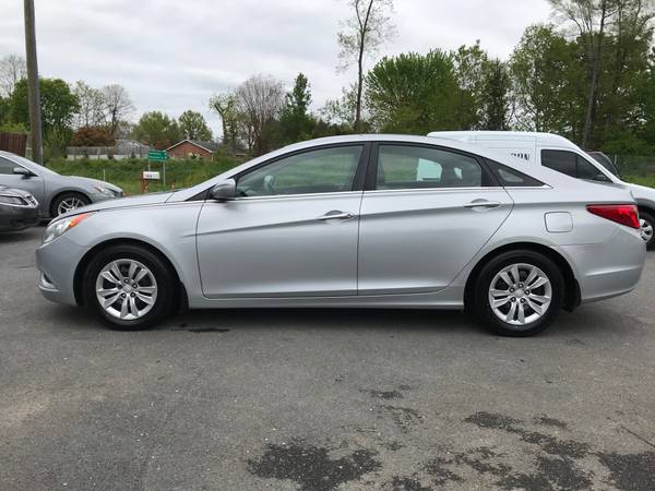 2011 Hyundai Sonata GLS ((AS LOW AS $500 DOWN)) for sale in Inwood, WV – photo 2