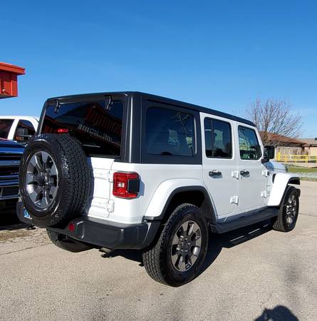 2019 Jeep Wrangler Unlimited Sahara 1 Owner w/ 14k Miles! - cars &... for sale in Green Bay, WI – photo 4