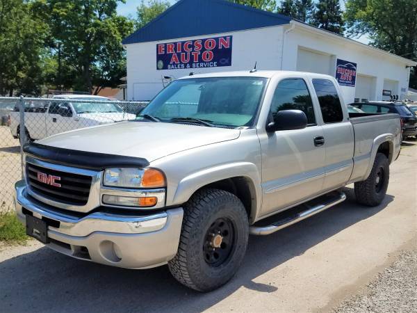 2004 GMC Sierra 1500 SLT 4dr Extended Cab 4WD SB for sale in Ankeny, IA – photo 9