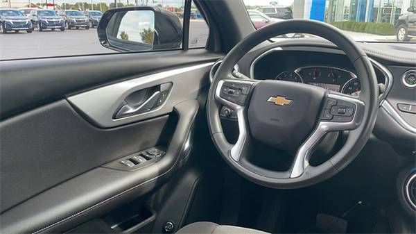 2021 Chevy Chevrolet Blazer LT suv Black - - by dealer for sale in Muncie, IN – photo 10