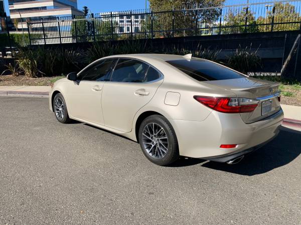 2016 Lexus ES350 With Only 14,000 Miles - Blind Spot (1 Owner) ES 350 for sale in Walnut Creek, CA – photo 3