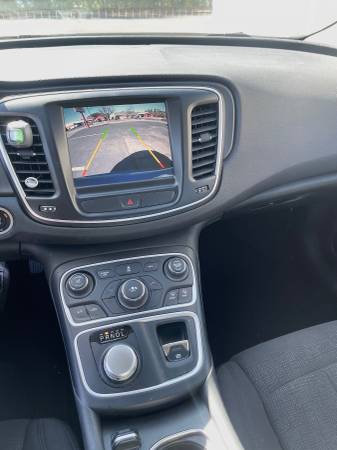 Selling my 2016 Chrysler 200 This vehicle has a 2 4 L 4-cylinder for sale in Lenoir City, TN – photo 10