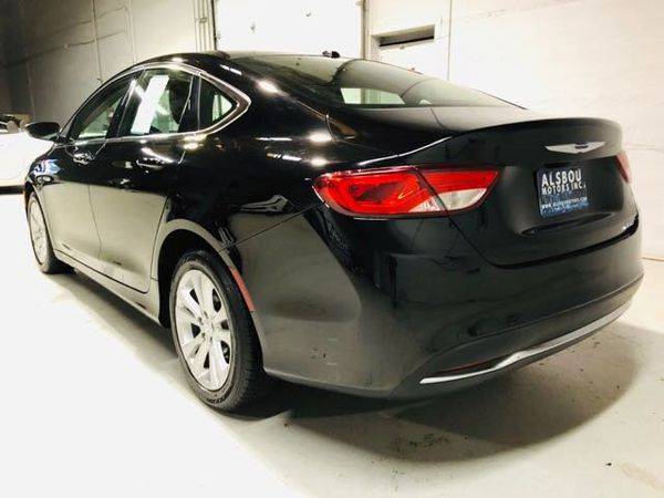 2015 Chrysler 200 Series Limited Locally Owned Clean Carfax Limited... for sale in Portland, OR – photo 4
