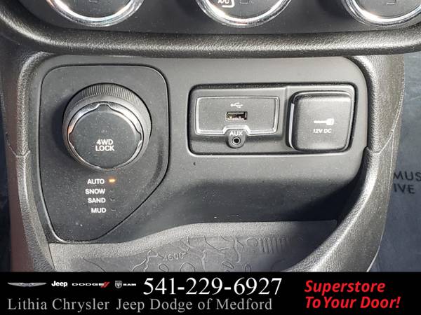 2017 Jeep Renegade Sport 4x4 - cars & trucks - by dealer - vehicle... for sale in Medford, OR – photo 24