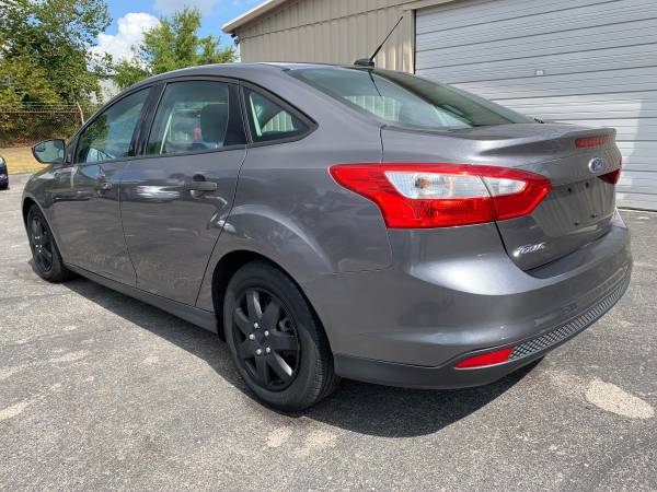 2012 Ford Focus 4dr Sedan Fully Detailed for sale in Jeffersonville, KY – photo 8