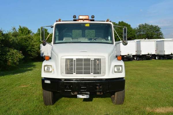 2003 Freightliner FL70 21ft Flatbed for sale in milwaukee, WI – photo 7