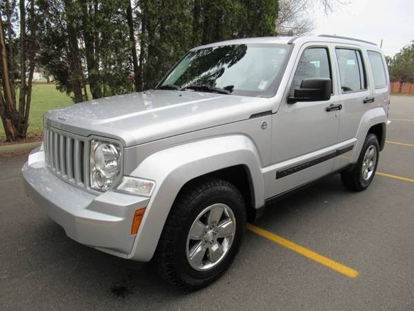 2012 Jeep Liberty Sport 4x4 4dr SUV for sale in Bloomington, IL – photo 5