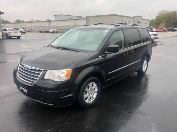 2010 Chrysler Town Country 4dr Wgn Touring Plus - cars & trucks - by... for sale in Pinckneyville, IL – photo 7