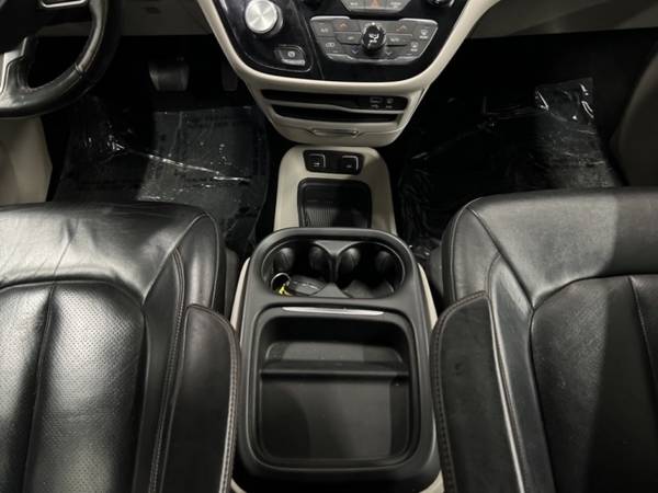 2019 Chrysler Pacifica Touring L - - by dealer for sale in Irwin, PA – photo 17