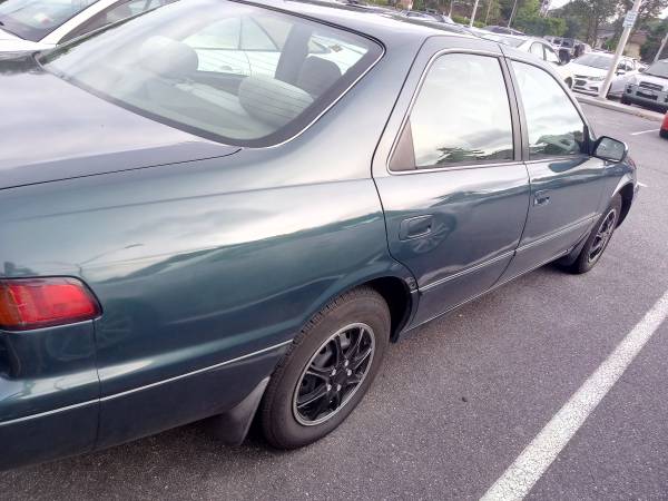 1997 Toyota Camry LE for sale in Hewlett, NY – photo 5