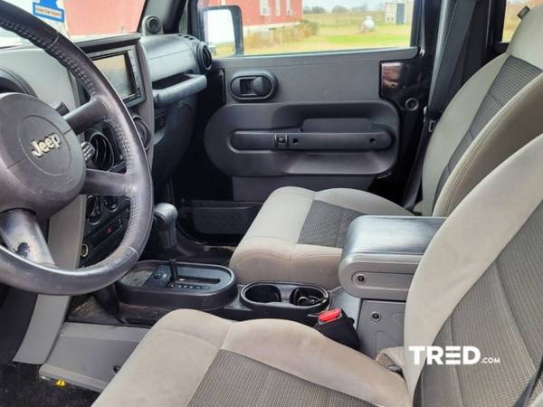 2010 Jeep Wrangler Unlimited - - by dealer - vehicle for sale in Austin, TX – photo 11