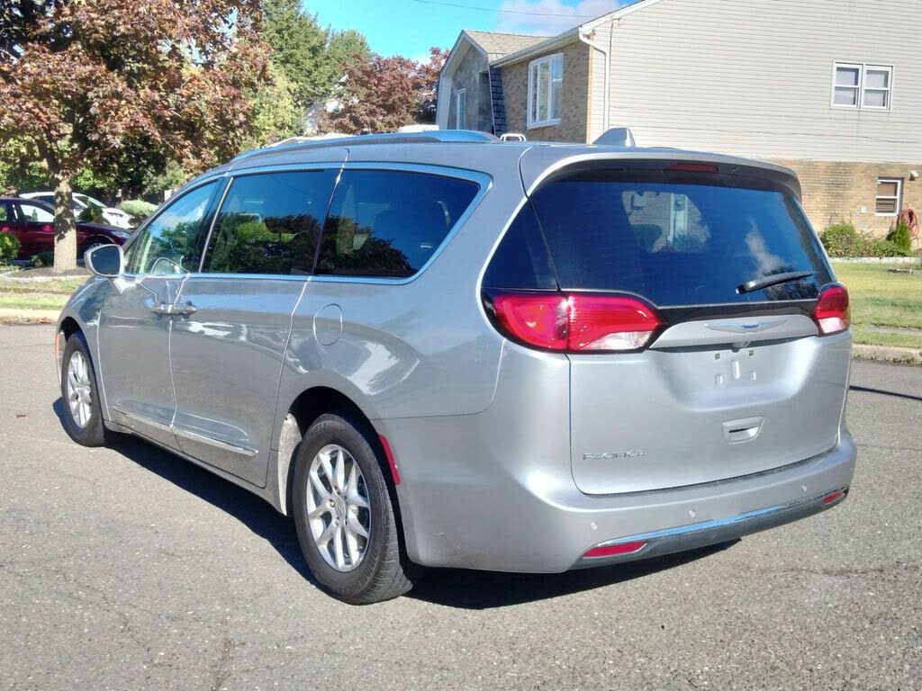 2020 Chrysler Pacifica Touring L FWD for sale in Other, NJ – photo 5